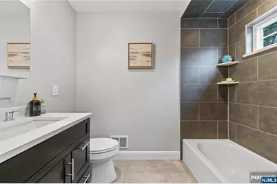 160 Harrington Road, Clifton, NJ 07012 - Photo 17
