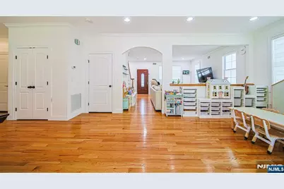 17 E Fairmount Avenue, Maywood, NJ 07607 - Photo 3