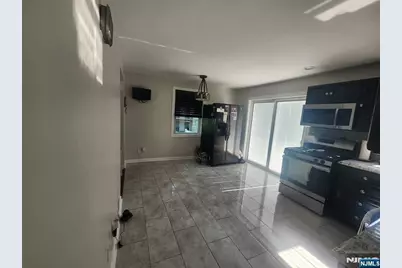 657 Broad Street, Clifton, NJ 07013 - Photo 5