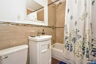 74 Ross Ave, Hackensack, NJ 07601 - Photo 17