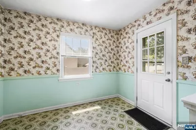 10 Greenwich Street, Bergenfield, NJ 07621 - Photo 13