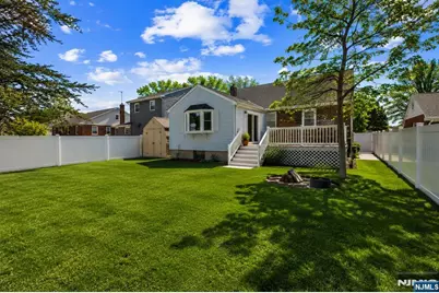 170 Clinton Avenue, New Milford, NJ 07646 - Photo 21