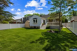 170 Clinton Ave, New Milford, NJ 07646 - Photo 21