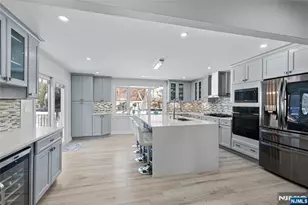 170 Clinton Ave, New Milford, NJ 07646 - Photo 3