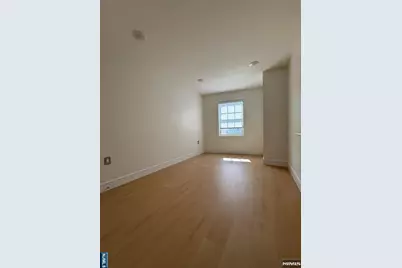 627 Valley Road E #E, Montclair, NJ 07043 - Photo 9