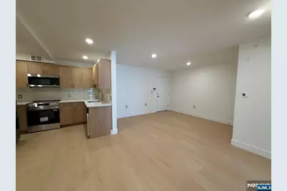 627 Valley Road E #E, Montclair, NJ 07043 - Photo 1
