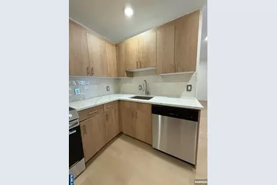627 Valley Road E #E, Montclair, NJ 07043 - Photo 5