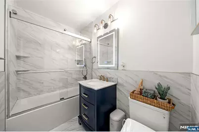 2100 Linwood 17C #17C, Fort Lee, NJ 07024 - Photo 15