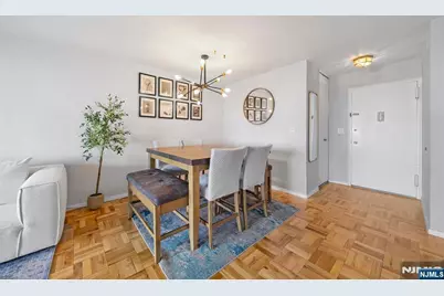 2100 Linwood 17C #17C, Fort Lee, NJ 07024 - Photo 5