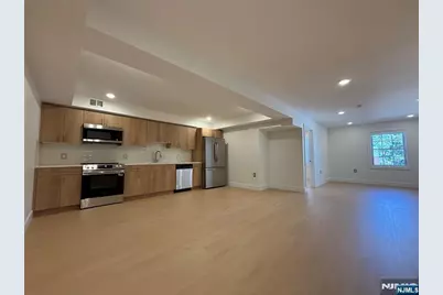 627 Valley Road D #D, Montclair, NJ 07043 - Photo 7