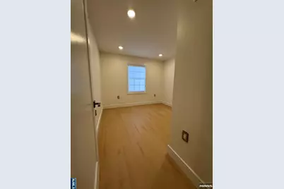 627 Valley Road D #D, Montclair, NJ 07043 - Photo 15
