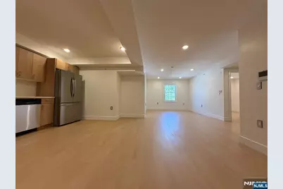 627 Valley Road D #D, Montclair, NJ 07043 - Photo 5