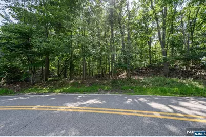 782 Brooklyn Mountain Road, Hopatcong, NJ 07843 - Photo 11