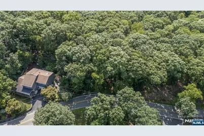 782 Brooklyn Mountain Road, Hopatcong, NJ 07843 - Photo 3