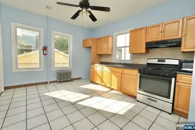 83 Berkeley Avenue, Bloomfield, NJ 07003 - Photo 5