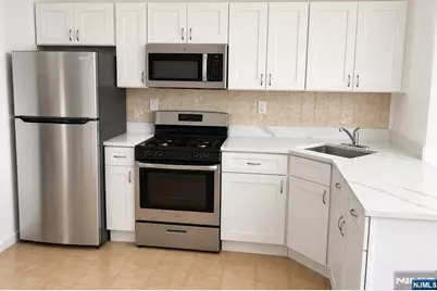 1870 John F Kennedy Boulevard 3F #3F, Jersey City, NJ 07305 - Photo 3