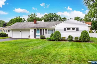 37 Susan Avenue, Midland Park, NJ 07432 - Photo 1
