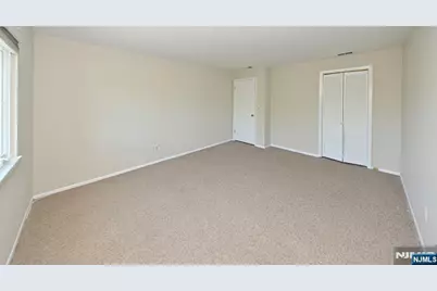 204 Indian Hollow 204 #204, Mahwah, NJ 07430 - Photo 11