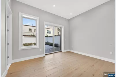 126 De Kalb Avenue A #A, Jersey City, NJ 07306 - Photo 17
