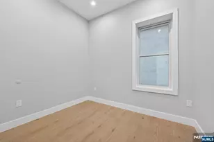 126 De Kalb Ave A, Jersey City, NJ 07306 - Photo 13