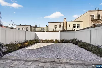 126 De Kalb Avenue A #A, Jersey City, NJ 07306 - Photo 21