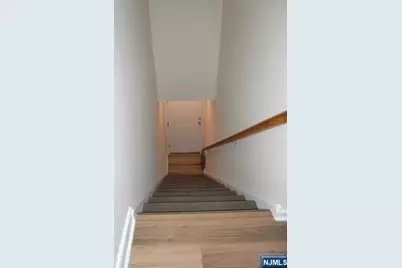 482 Broad Avenue #7, Leonia, NJ 07605 - Photo 5