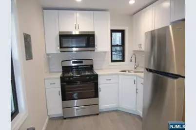 482 Broad Avenue #7, Leonia, NJ 07605 - Photo 11
