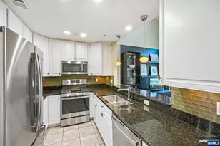 135 Abbie Ct, Guttenberg, NJ 07093 - Photo 13