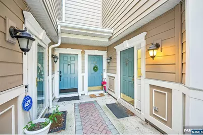135 Abbie Court, Guttenberg, NJ 07093 - Photo 3
