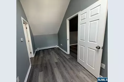 225 E 19th Street 2nd #2nd, Paterson, NJ 07524 - Photo 11