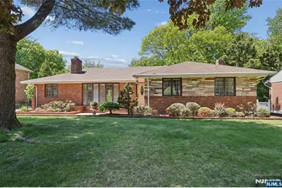 12 Beverly Road, Englewood Cliffs, NJ 07632 - Photo 1