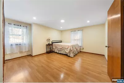 44 Sunnyside Road, West Orange Township, NJ 07052 - Photo 13
