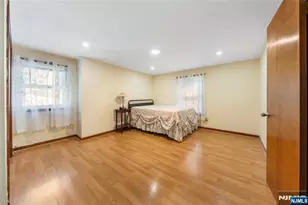 44 Sunnyside Rd, West Orange Township, NJ 07052 - Photo 13