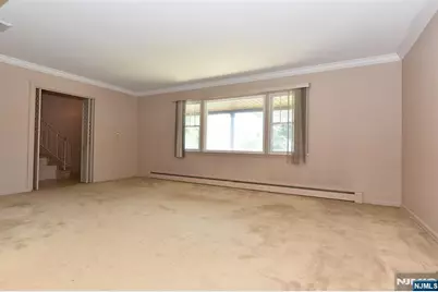 317 McKinley Boulevard, Paramus, NJ 07652 - Photo 9