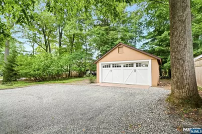 31 4th Street, Park Ridge, NJ 07656 - Photo 21