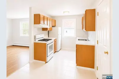 234 Cliff Street 1 #1, Cliffside Park, NJ 07010 - Photo 3