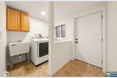 157 English Street, Fort Lee, NJ 07024 - Photo 25