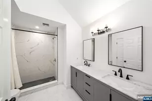 157 English St, Fort Lee, NJ 07024 - Photo 15