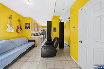 373 Oak Street, Passaic, NJ 07055 - Photo 9