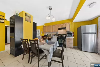 373 Oak Street, Passaic, NJ 07055 - Photo 5