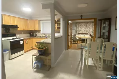 520 4th Street 1st Fl #1st Fl, Palisades Park, NJ 07650 - Photo 5
