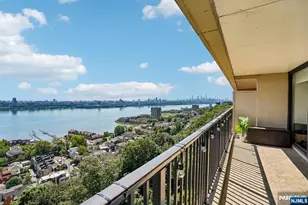 3 Horizon Rd, Fort Lee, NJ 07024 - Photo 5