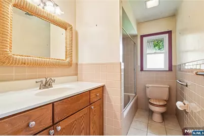 425 Beech Avenue, Paramus, NJ 07652 - Photo 23