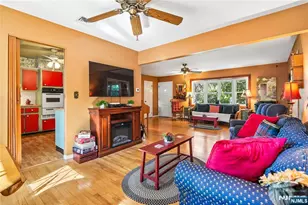 425 Beech Ave, Paramus, NJ 07652 - Photo 9