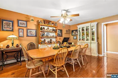 425 Beech Avenue, Paramus, NJ 07652 - Photo 11