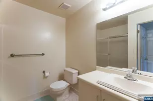 1234 Richmond Rd, Mahwah, NJ 07430 - Photo 7