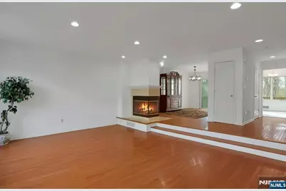 20 Lakeview Drive, Old Tappan, NJ 07675 - Photo 7