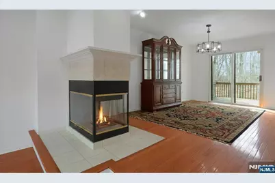 20 Lakeview Drive, Old Tappan, NJ 07675 - Photo 9