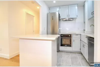 1111 River Road G7 #G7, Edgewater, NJ 07020 - Photo 5