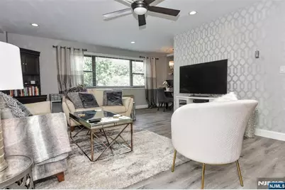 25 Grand Avenue 2J #2J, Hackensack, NJ 07601 - Photo 11